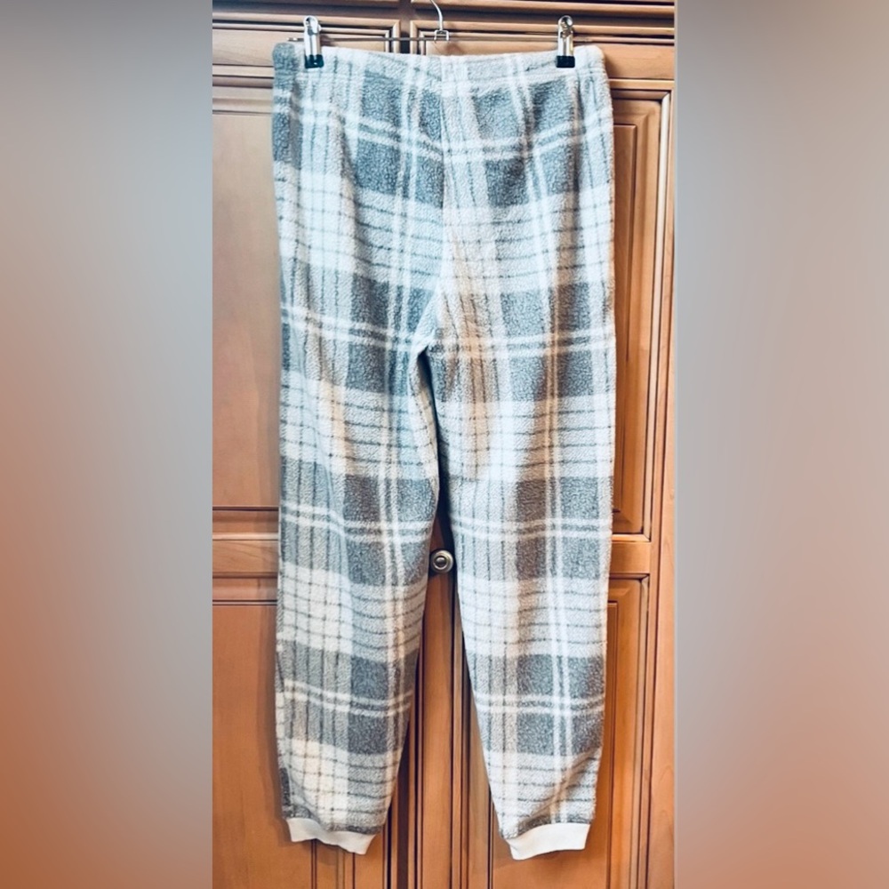 NWT Aerie Snowed In Joggers - Picture 3 of 9